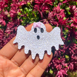 Sparkly glitter ghost clips, perfect for Halloween!