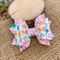 Adorable lucky charms bows, perfect for St Patrick's Day!