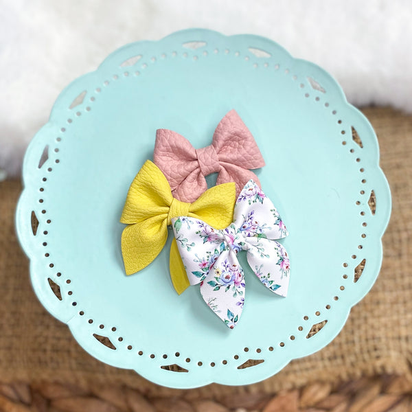 Beautiful solid or floral dainty sailor bows