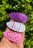 Fun colourful prints or glitter scalloped snap clips!