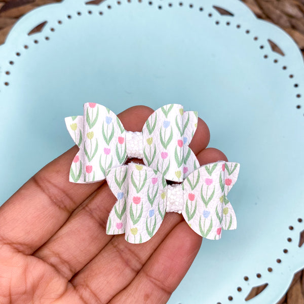 Beautiful dainty tulip tiny pigtail bows!