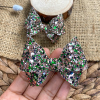 Super sparkly glitter bows, perfect for St Patrick's Day!