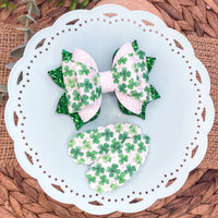 Gorgeous faux leather or chunky glitter snap clips, perfect for St Patrick's Day
