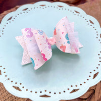 Adorable number Fancy Dolly birthday bows!