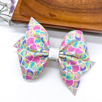 Beautiful colourful marbled mermaid scale bows!