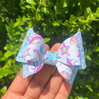 Beautiful seashell print bows!