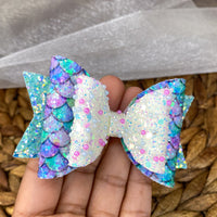 Gorgeous sparkly mermaid scale bows!