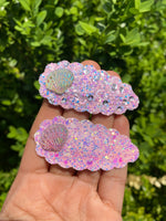 Super sparkly glitter snap clips with matching sparkly seashells!