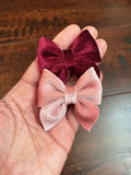 Gorgeous shimmery pinstripe velvet bows perfect for Valentine's Day!