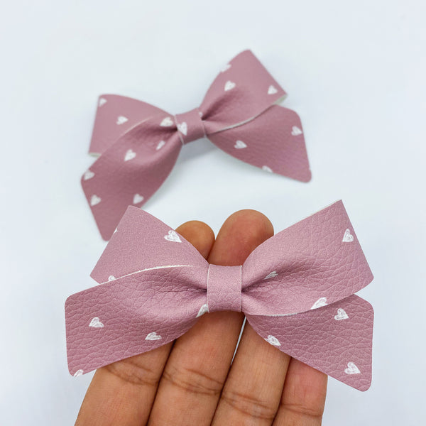 Beautiful pink mocha heart bows!