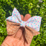 Glitter sprinkle ice cream bows, perfect for summer!