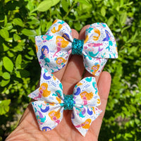 Cute and colourful mermaid bows!