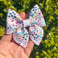 Pretty spring garden bows!