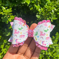 Adorable fairytale print bows!