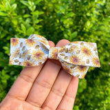 Beautiful sunflower print bows!
