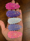 Super sparkly, iridescent chunky glitter scalloped snap clips