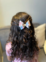 Muted heart bows, perfect for Valentine's Day!