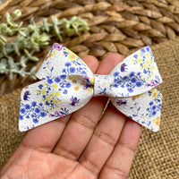 Beautiful blue and pink floral bee bows!