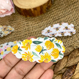 Adorable bees and blooms scalloped snap clips!