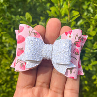 Sweet pink strawberry bows