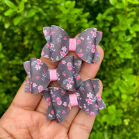 Beautiful dainty floral daisy pigtail bows!