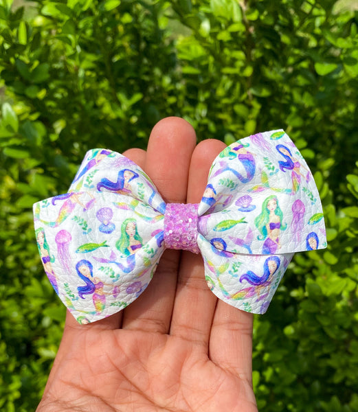 Pretty mermaid print bows!