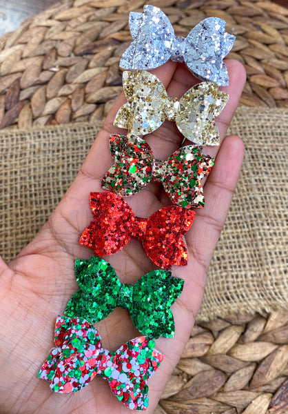 Super sparkly chunky glitter pigtail bows, perfect for the holidays!!
