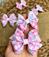 Beautiful multicoloured Larkin bows!