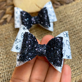 Gorgeous monochromatic black and white butterfly bows!