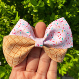 Pink sprinkle ice cream bows, perfect for summer!