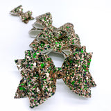 Super sparkly glitter bows, perfect for St Patrick's Day!